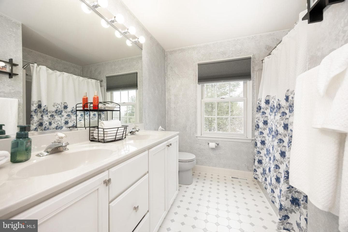 35 Oakwood Lane photo 26