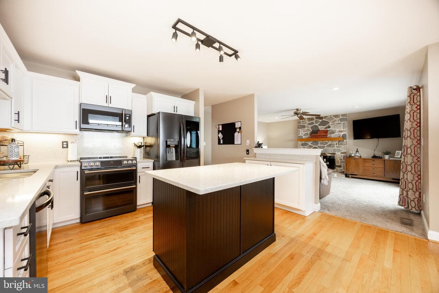 35 Oakwood Lane photo 8