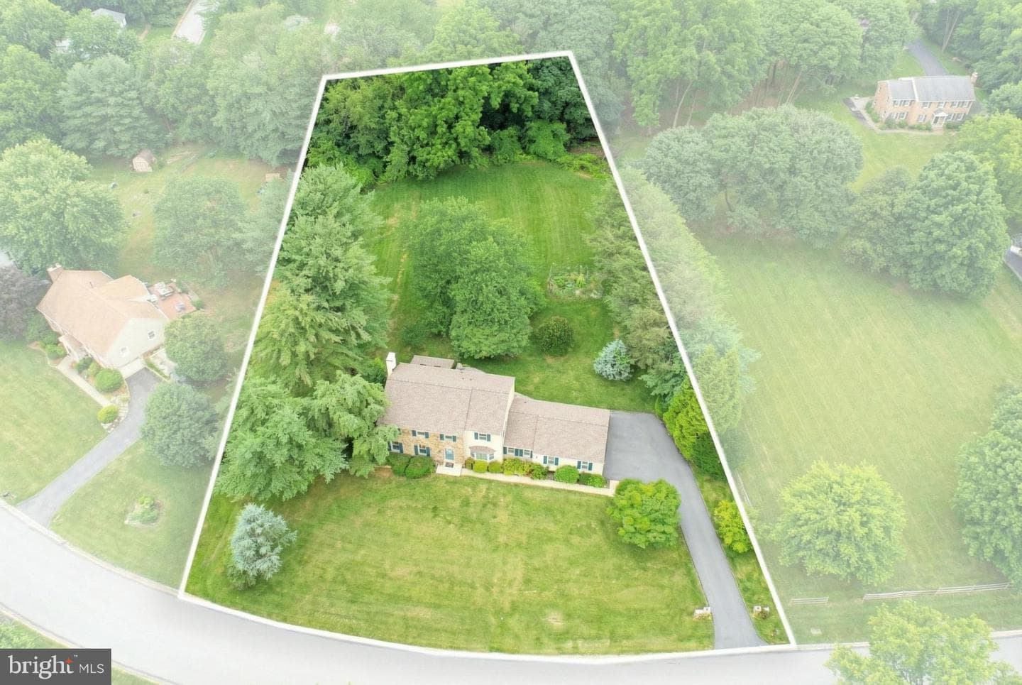 1308 S Tulip Drive photo 3
