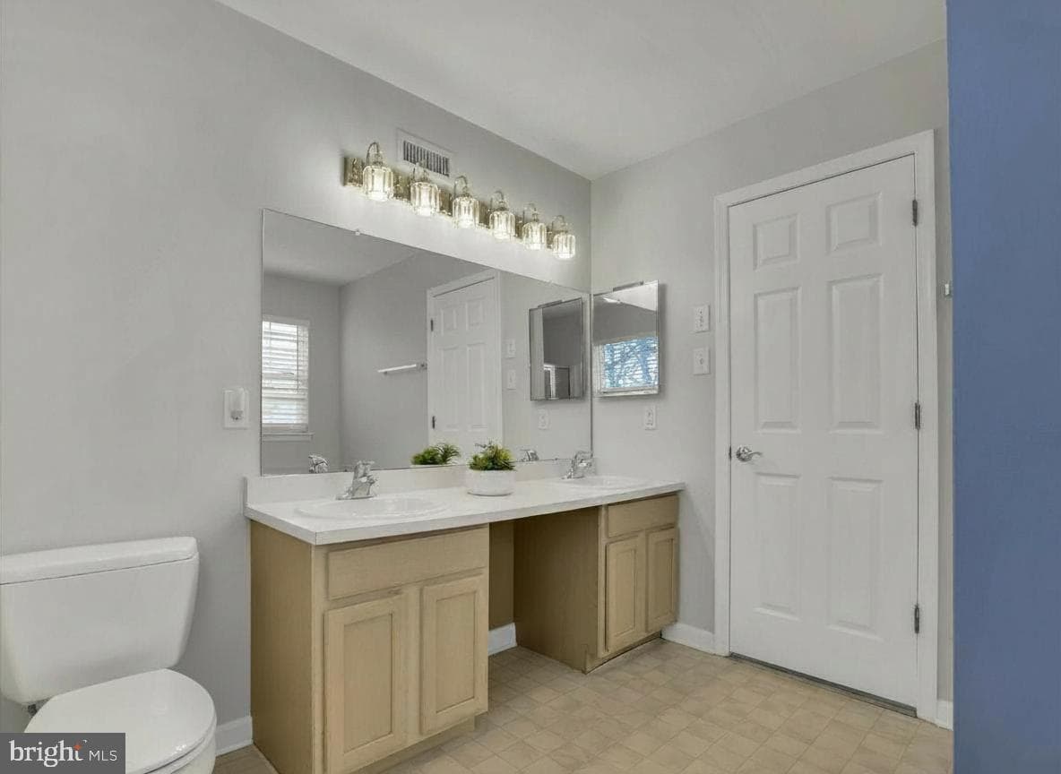 258 Thornridge Drive photo 22