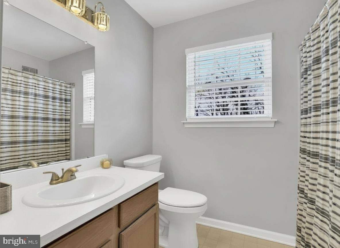 258 Thornridge Drive photo 30