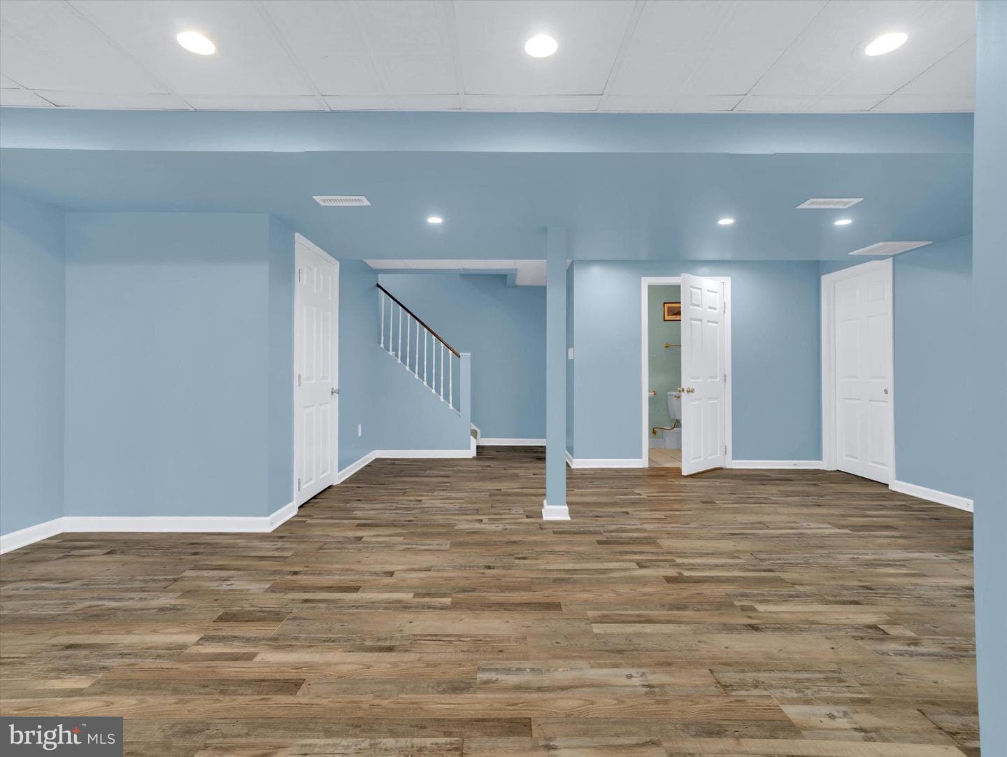 258 Thornridge Drive photo 34