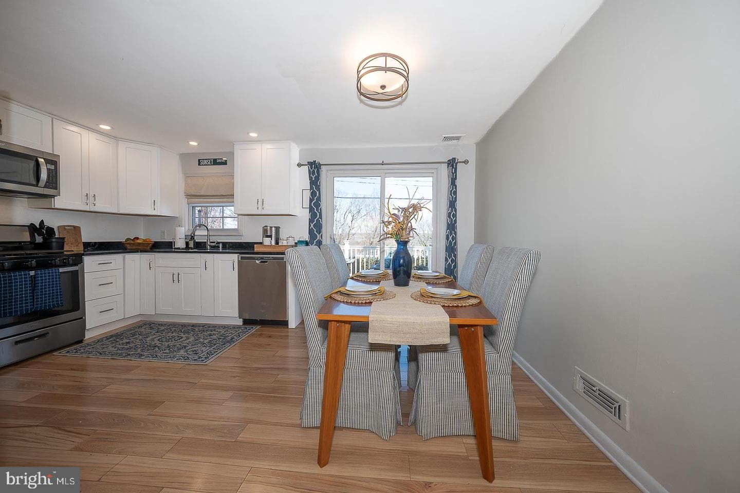 36 Sunset Drive photo 16