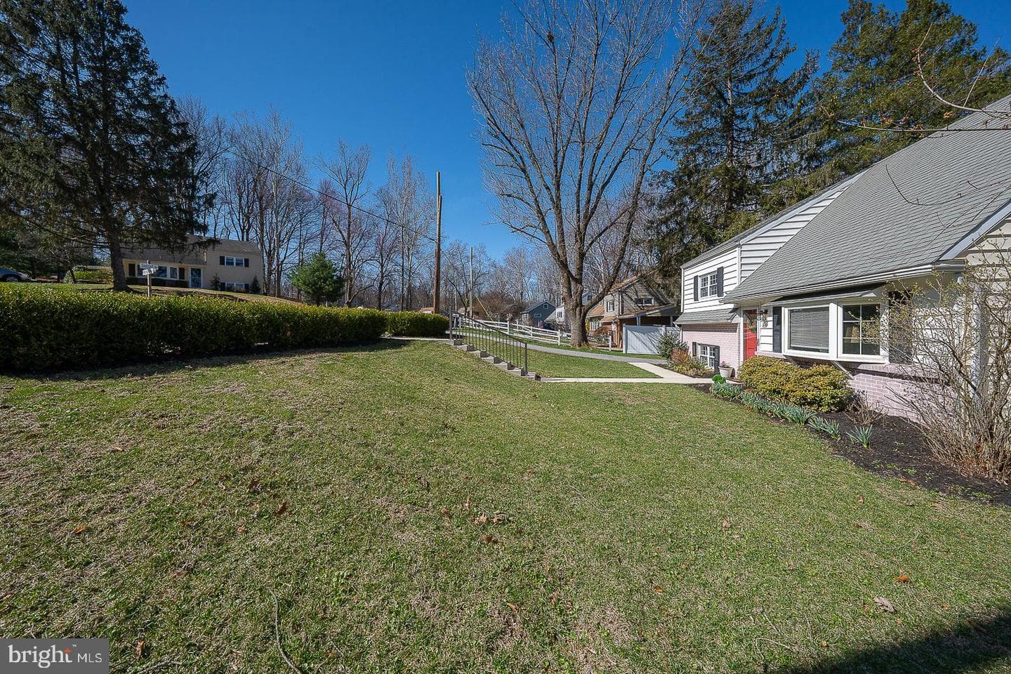 36 Sunset Drive photo 68
