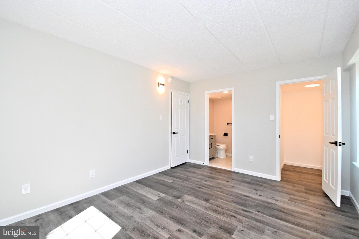 613 Washington Place #13 photo 23