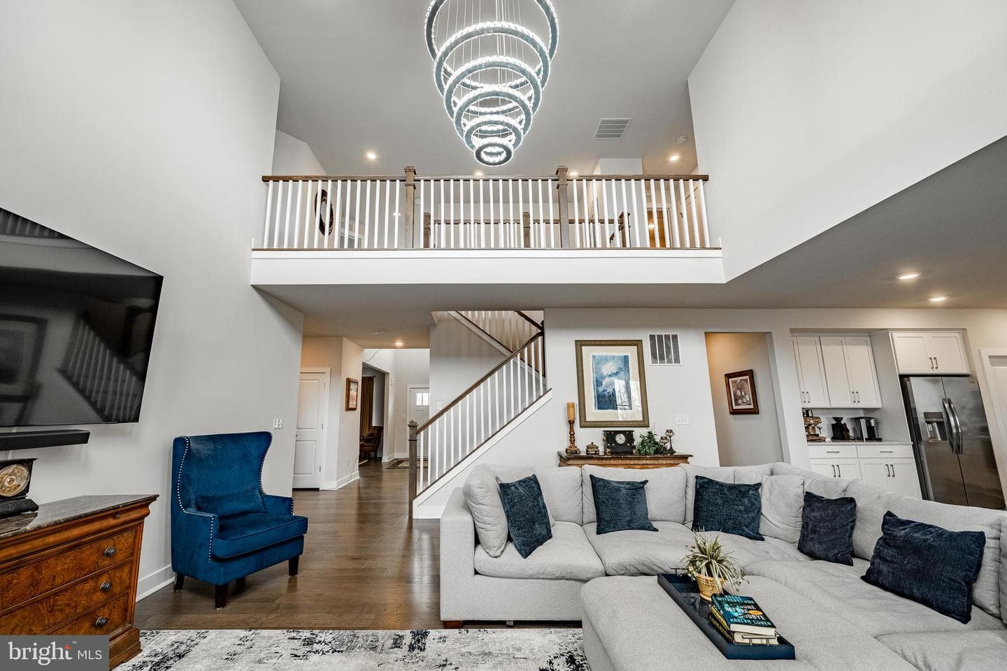 132 Violet Way photo 12