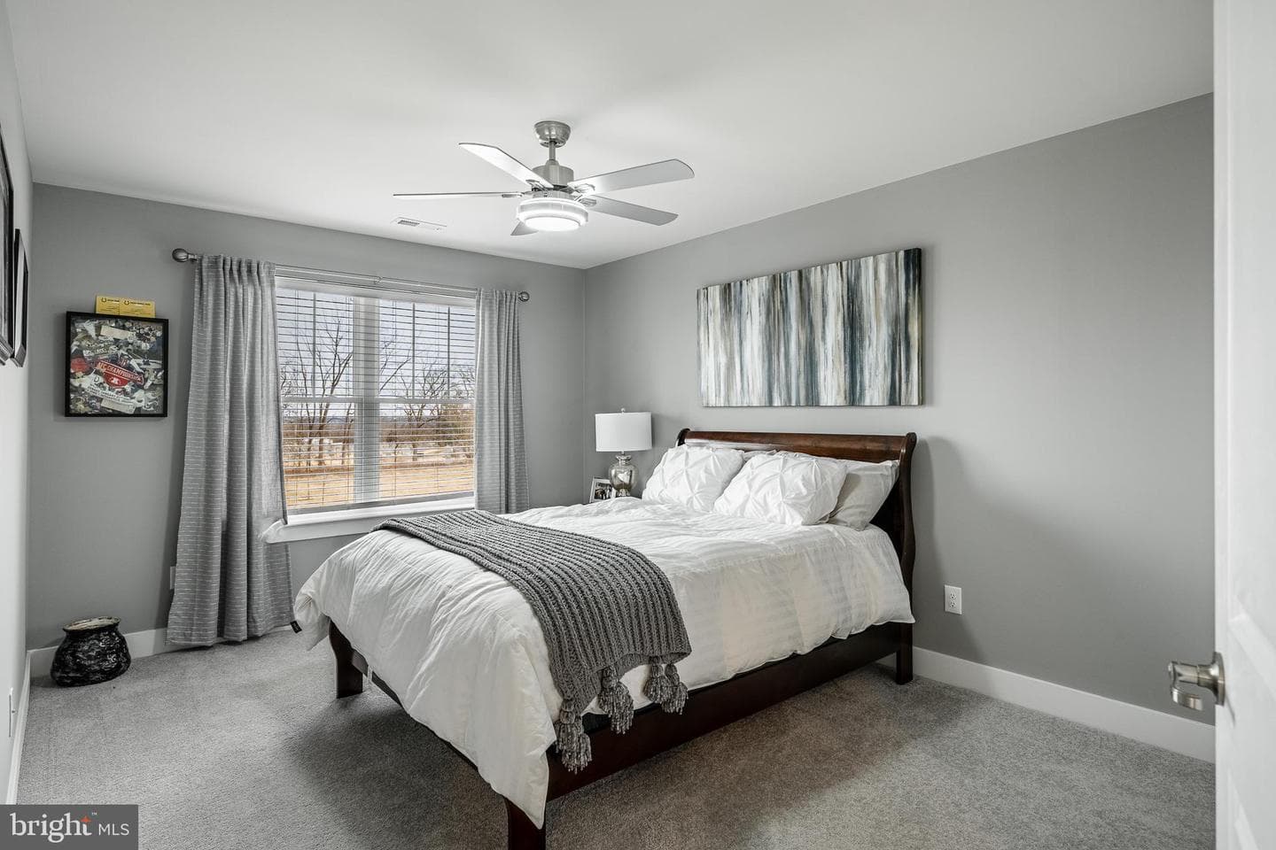 132 Violet Way photo 28