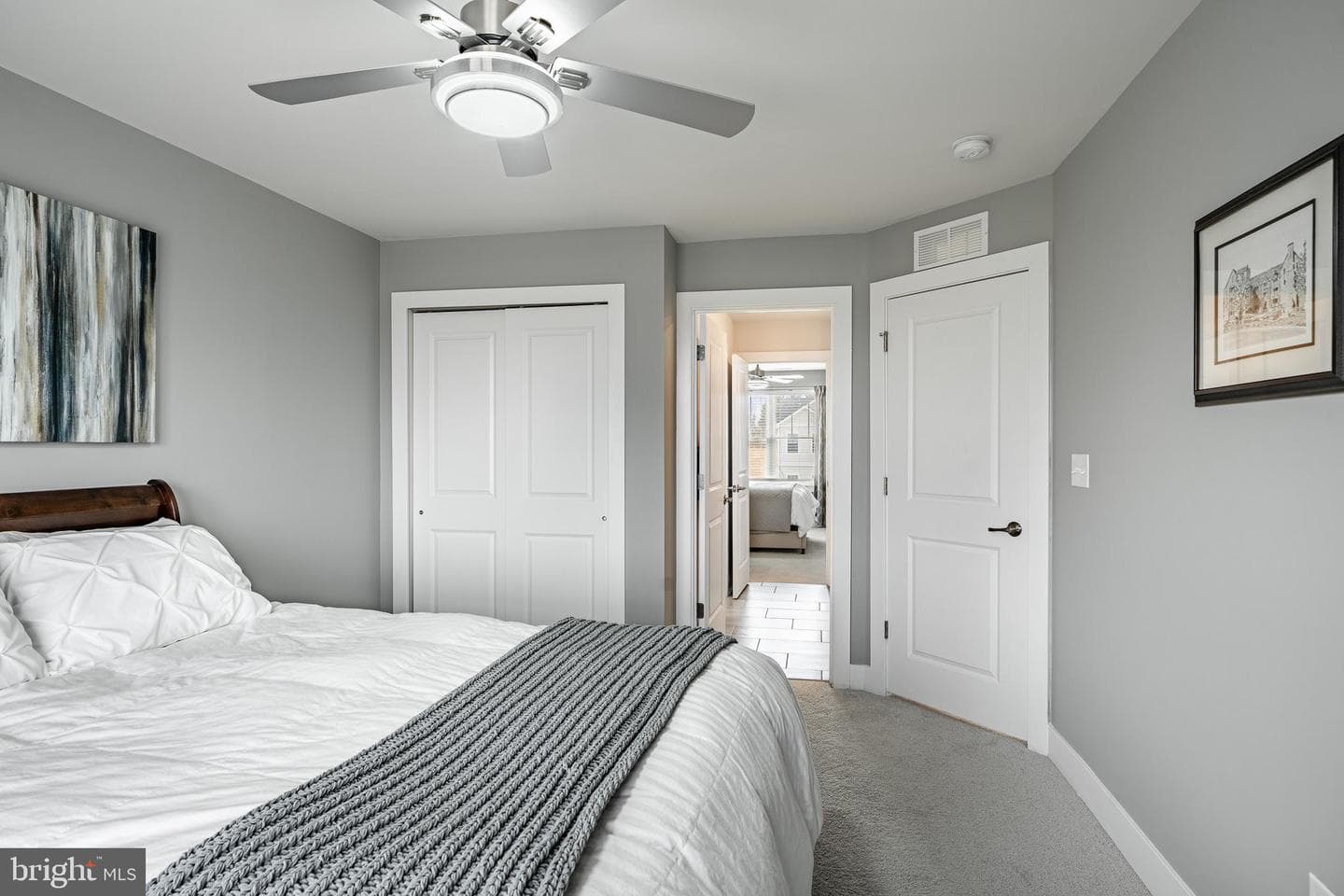 132 Violet Way photo 29