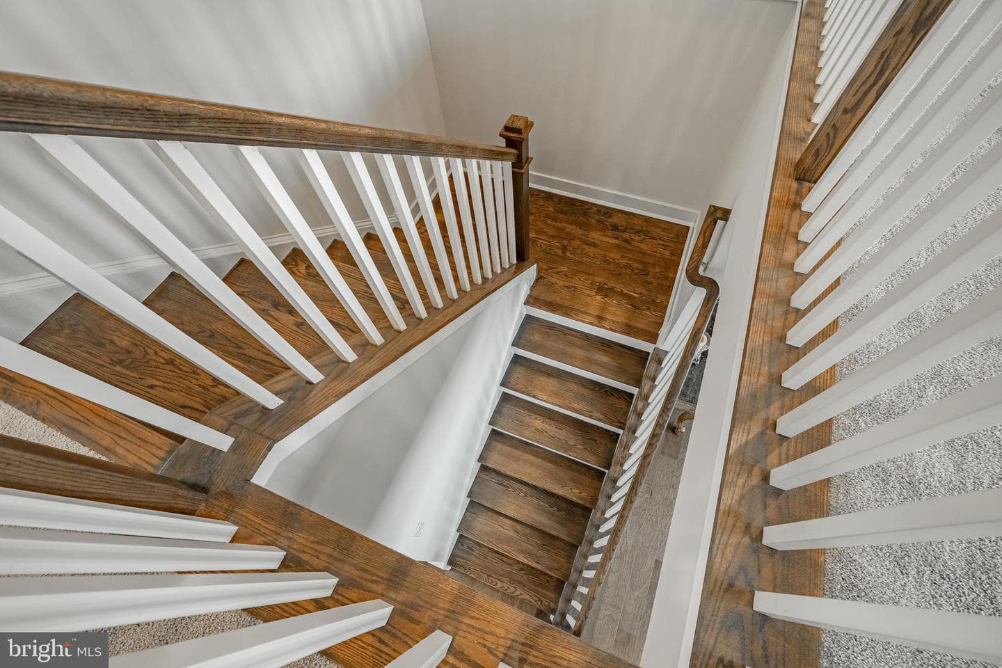 132 Violet Way photo 40