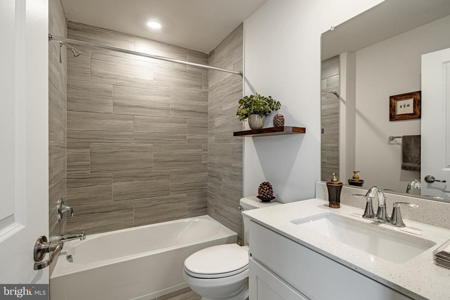 132 Violet Way photo 42