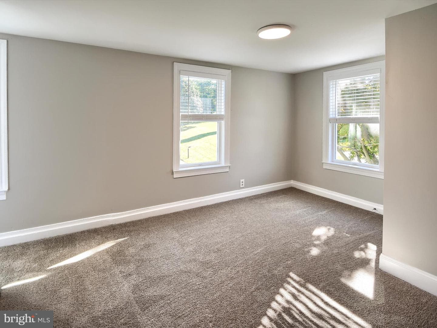 491 N Mill Road photo 16