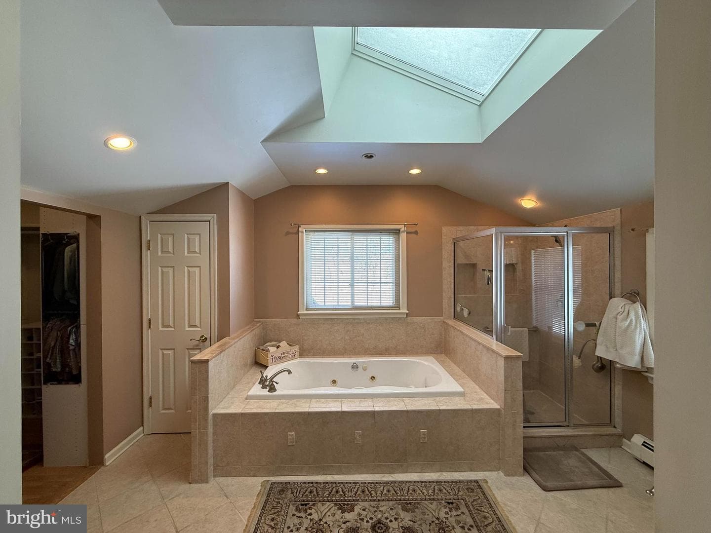 200 E Hilltop Road photo 13
