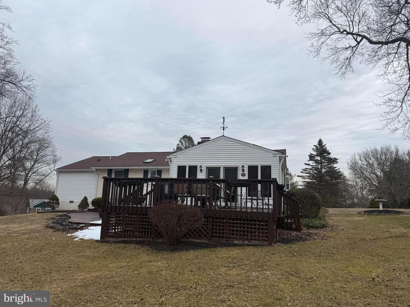 200 E Hilltop Road photo 25