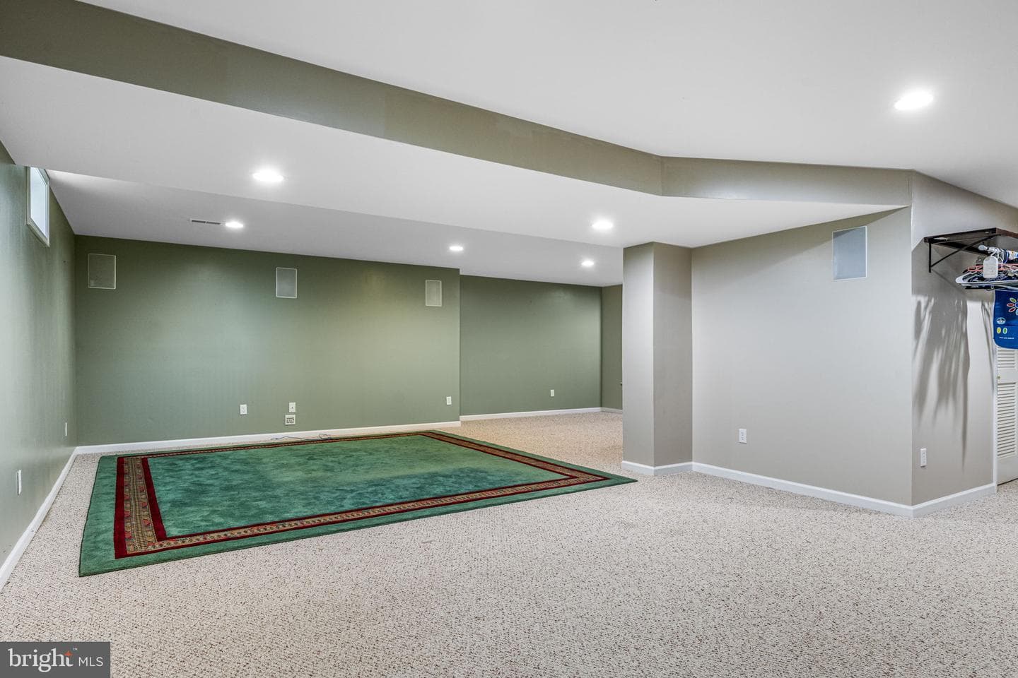 430 Dartmouth Lane photo 24