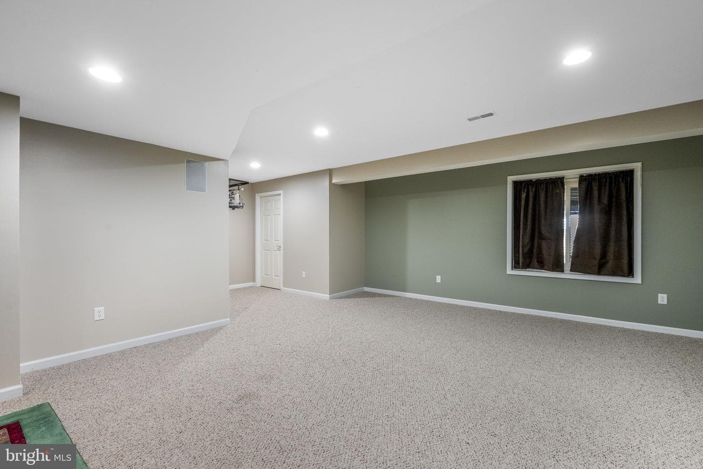 430 Dartmouth Lane photo 25