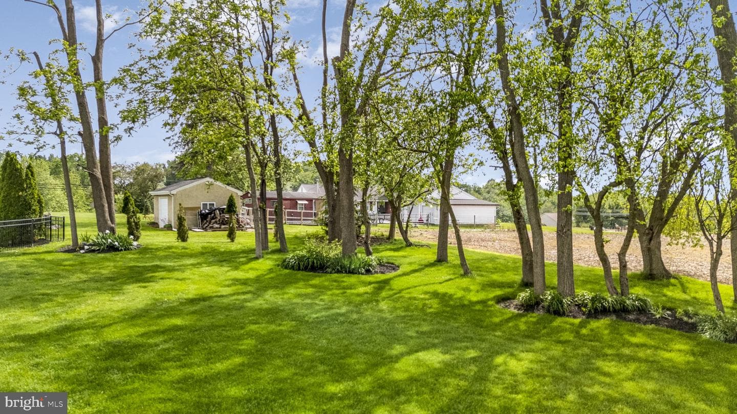 430 Dartmouth Lane photo 33