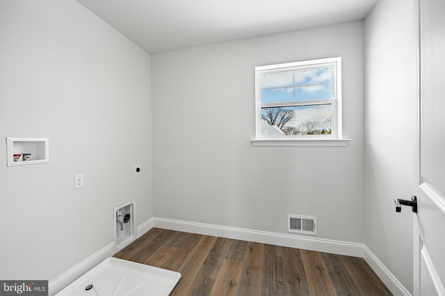 104 Ferry Lane photo 23