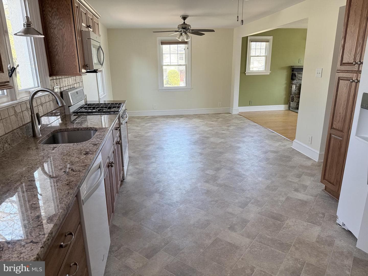 302 S Valley Forge Road photo 9