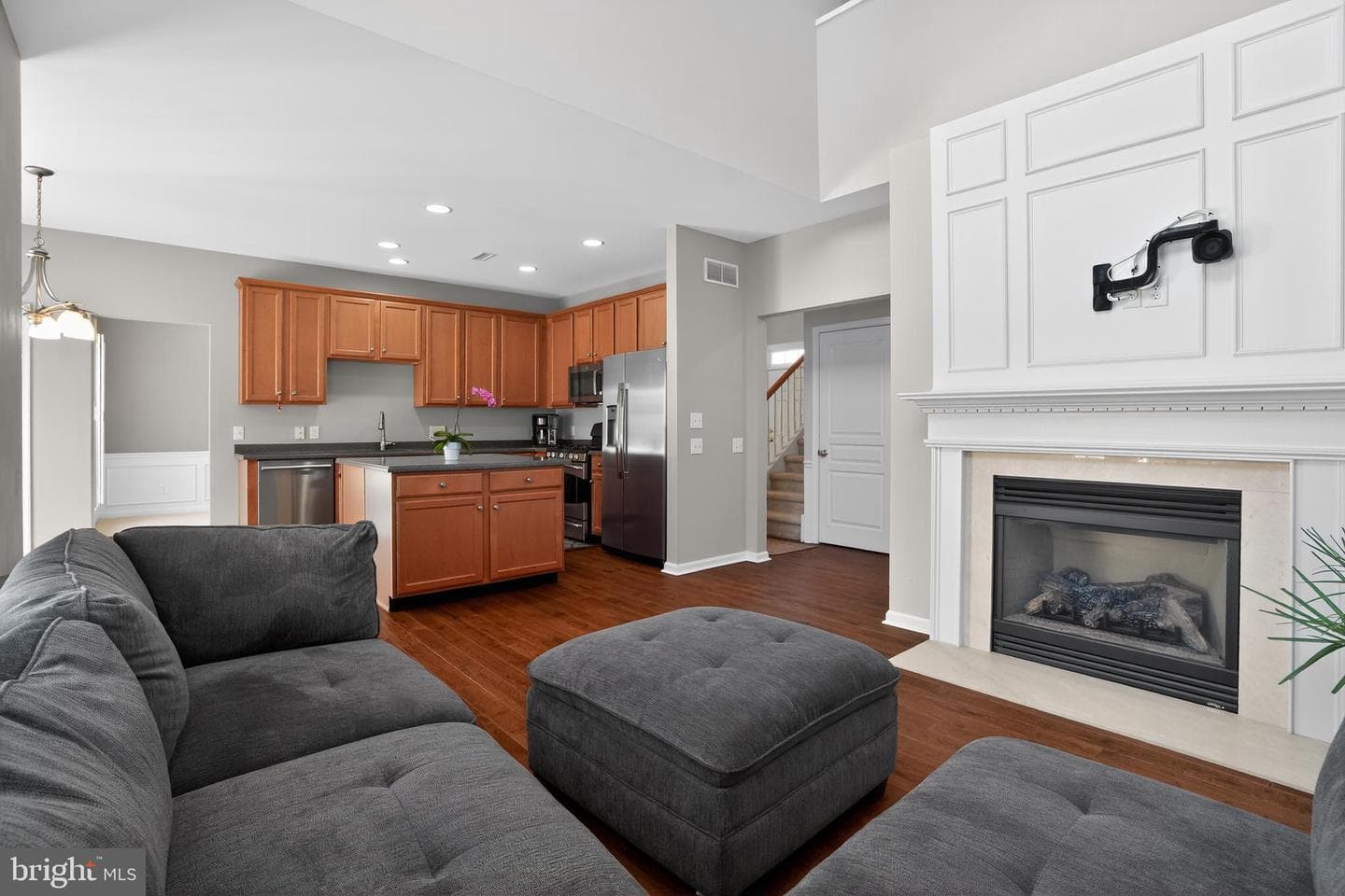 694 Churchill Road photo 19