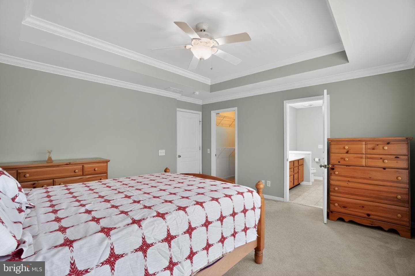 694 Churchill Road photo 33