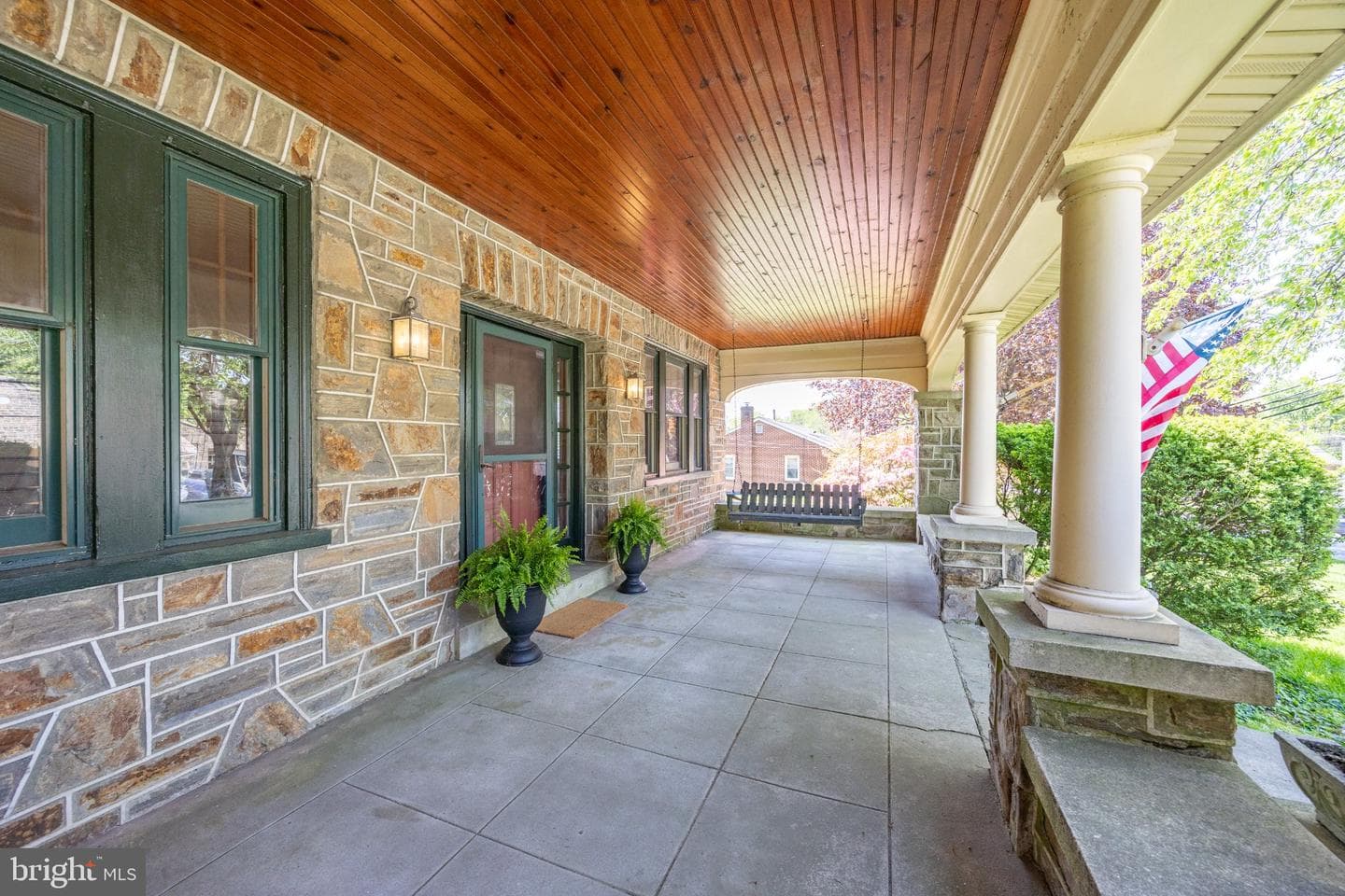 260 W Evergreen Street photo 37