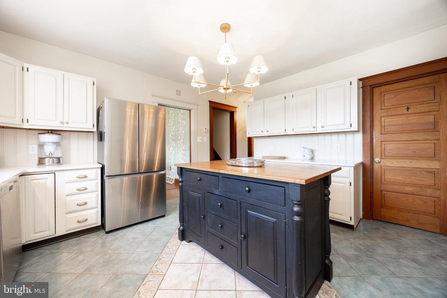 260 W Evergreen Street photo 6
