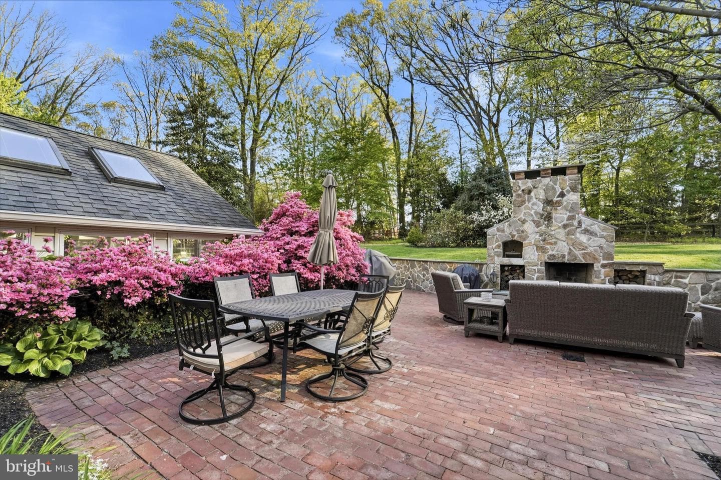 1 Oak Tree Lane photo 8