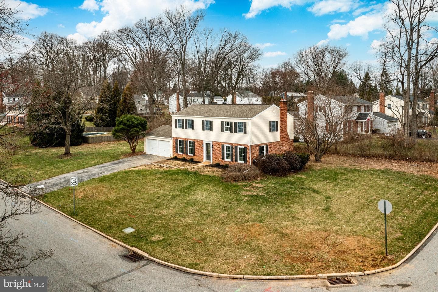 1223 Hawthorne Lane photo 50