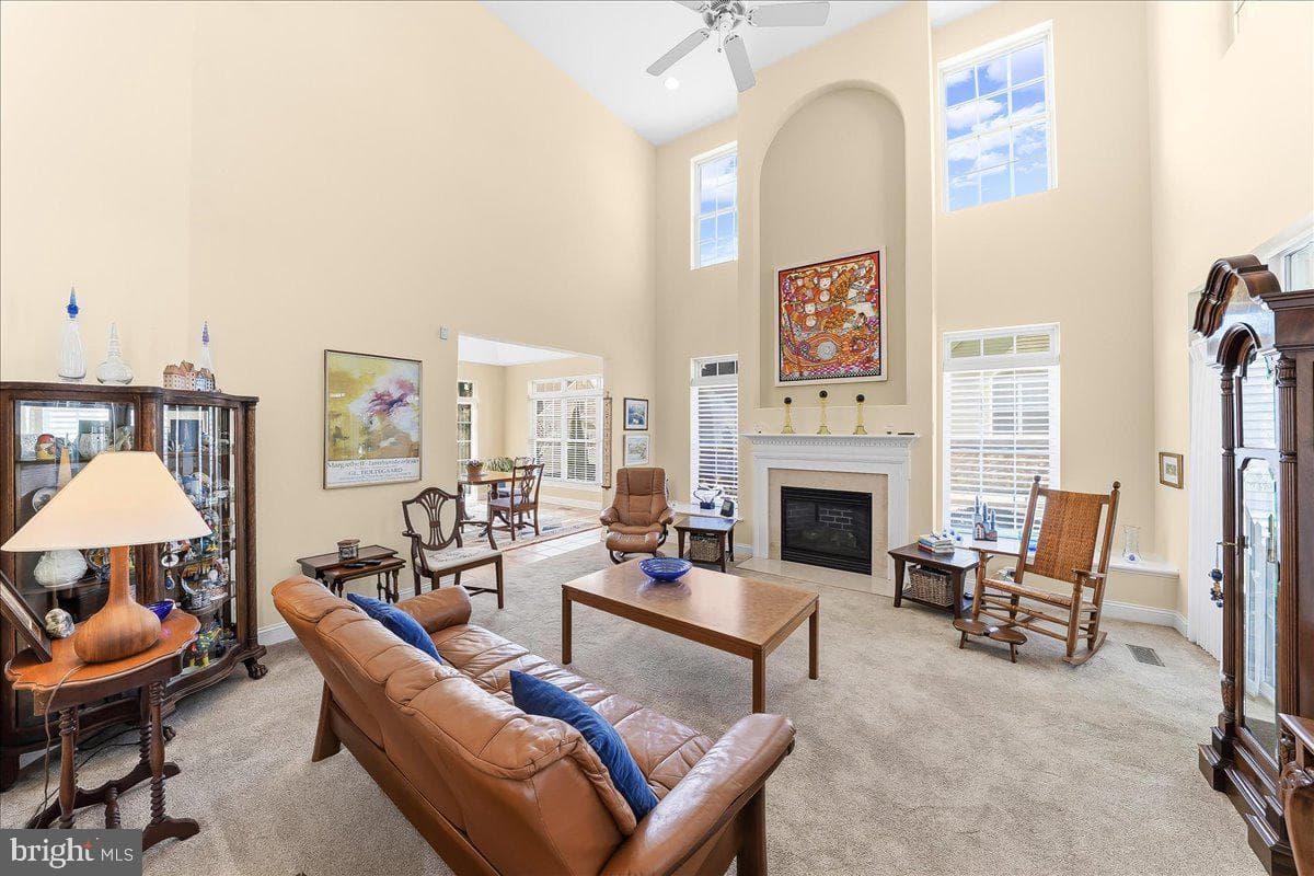 403 Winterberry Drive photo 10