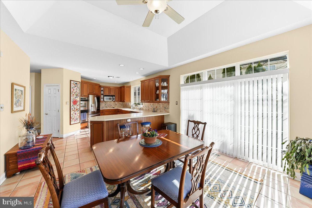 403 Winterberry Drive photo 13