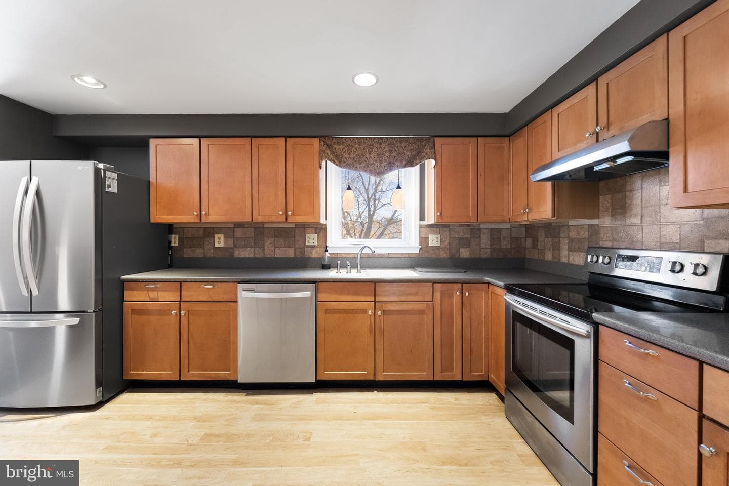 1354 Ridgeview Circle photo 4