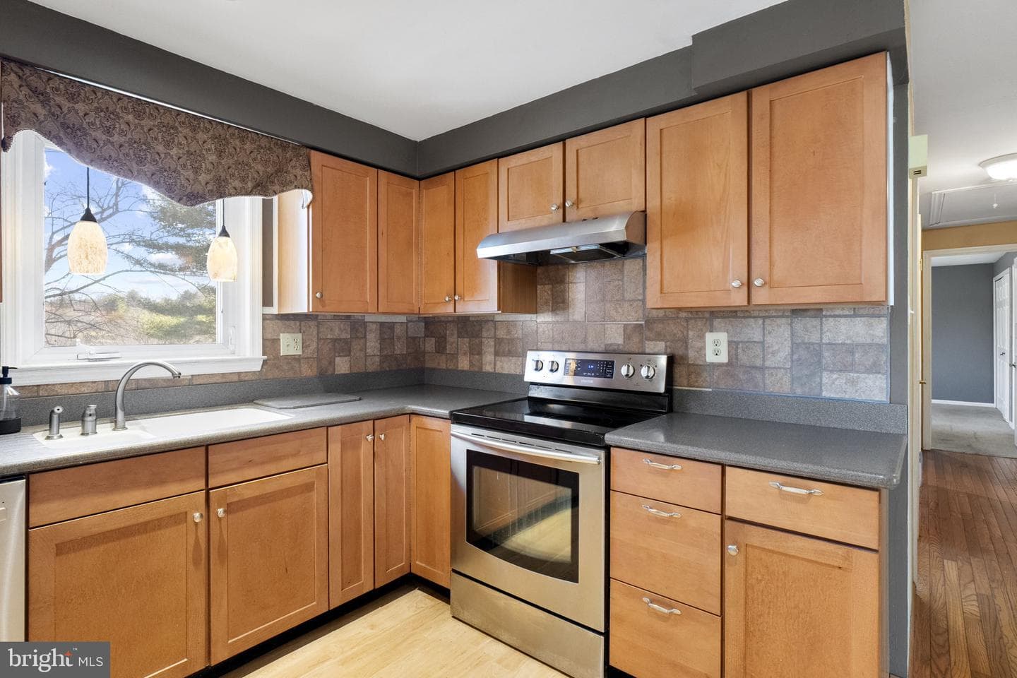 1354 Ridgeview Circle photo 5