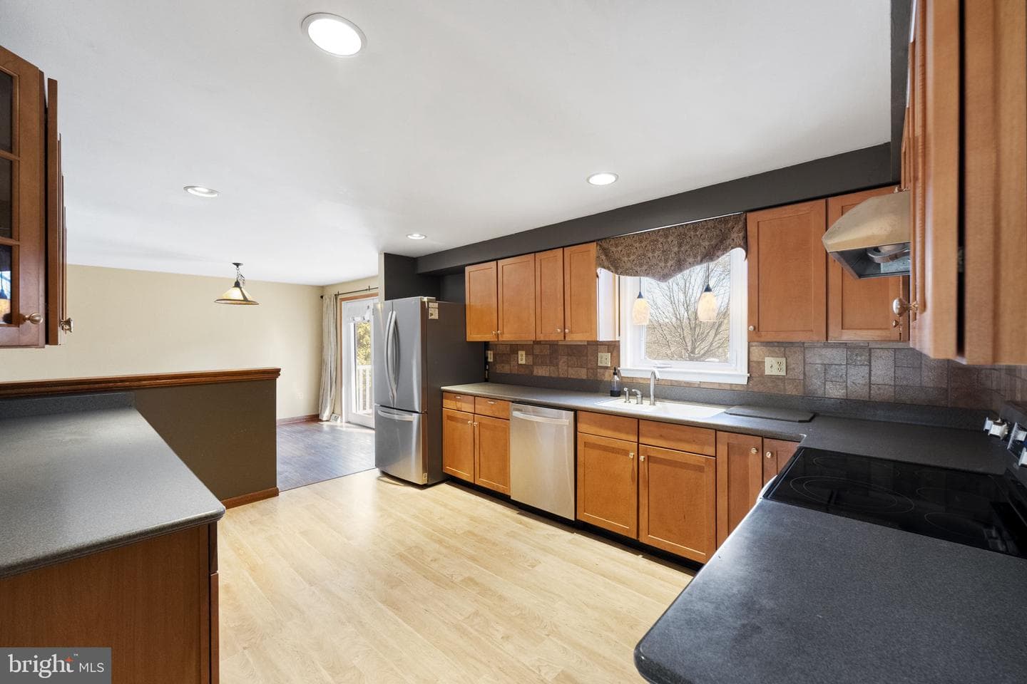 1354 Ridgeview Circle photo 7