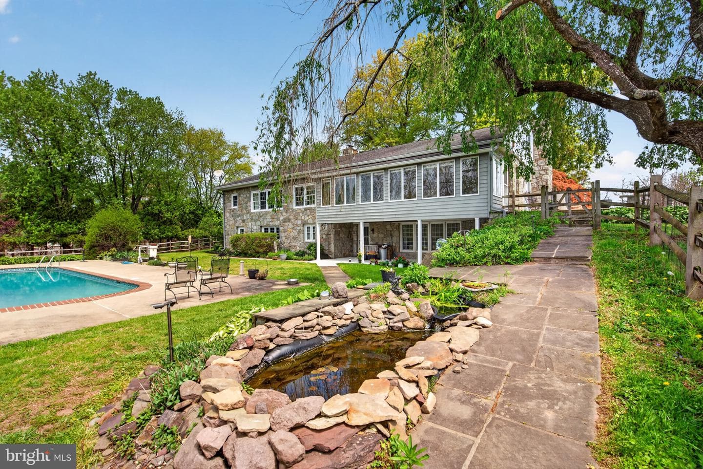 300 Sanatoga Road photo 9