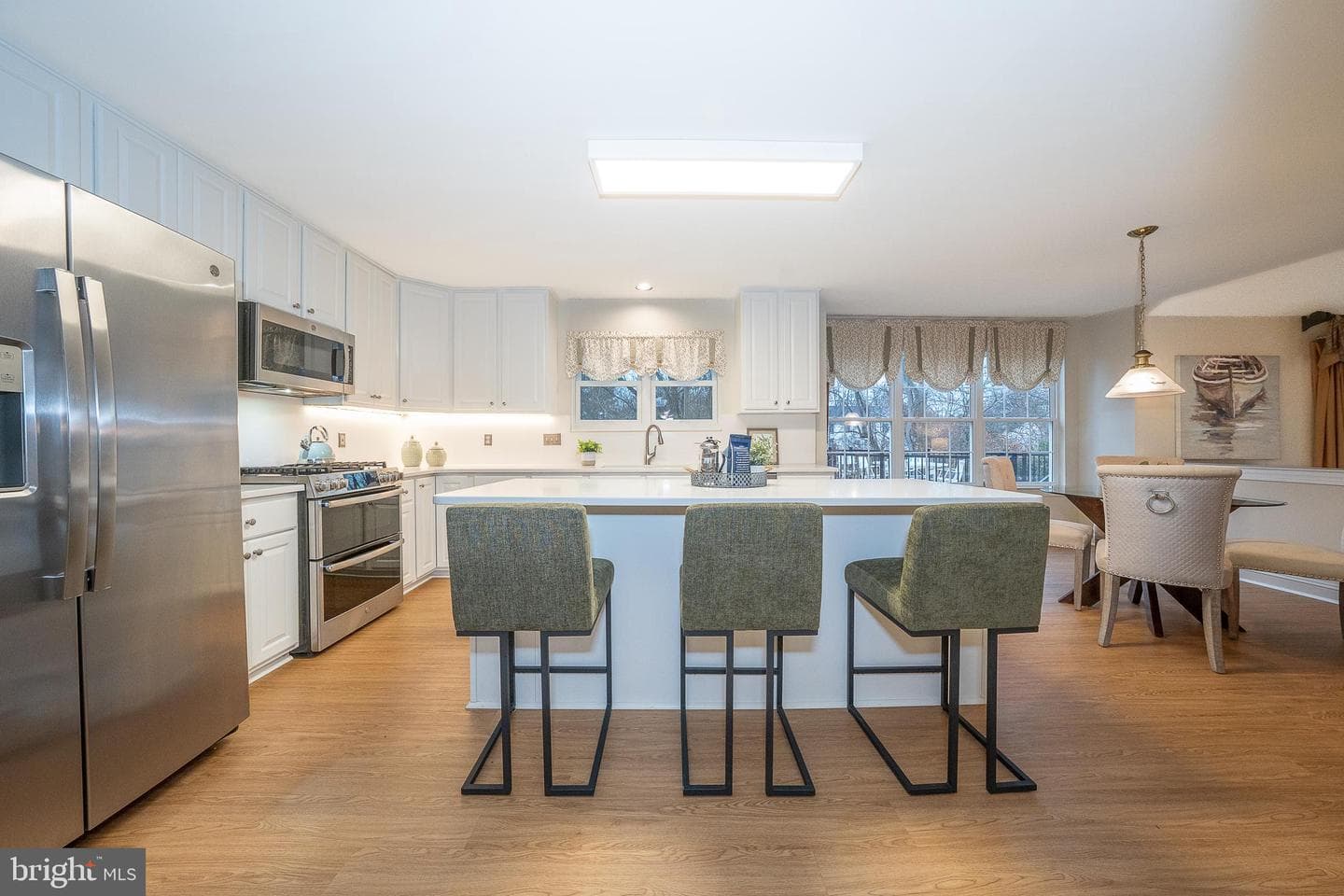 824 Waverly Road photo 11