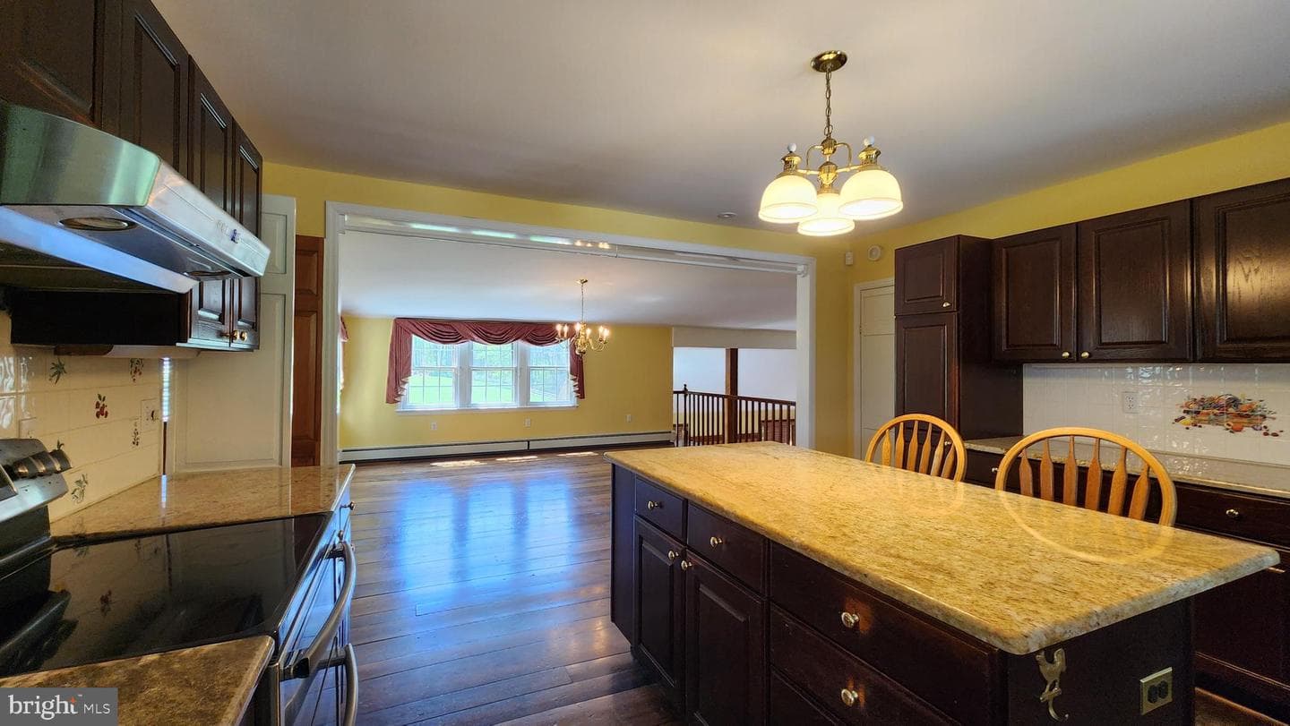 1105 Green Lane Road photo 16