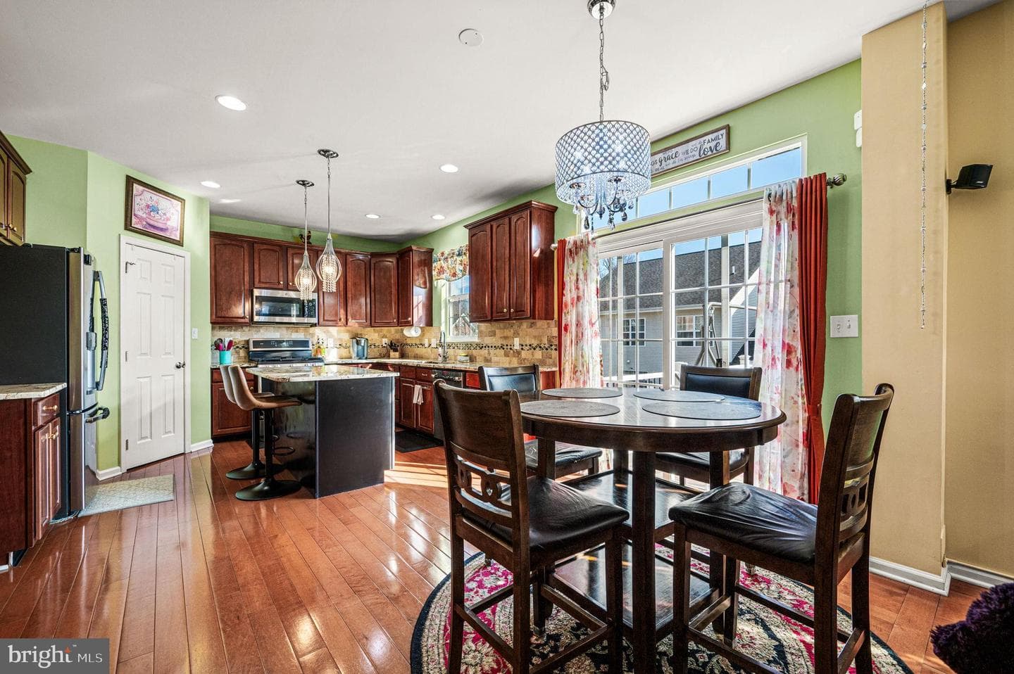 635 Sunderland Avenue photo 23
