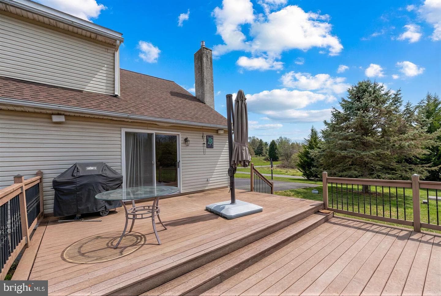 1525 Melville Drive photo 9