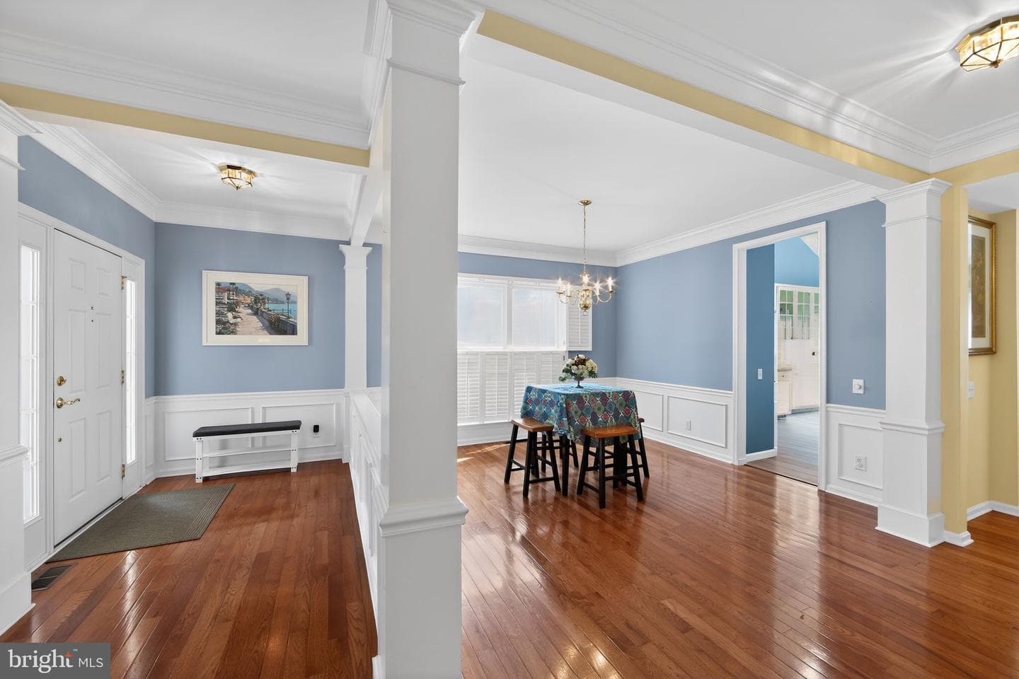 604 Martin Drive photo 3