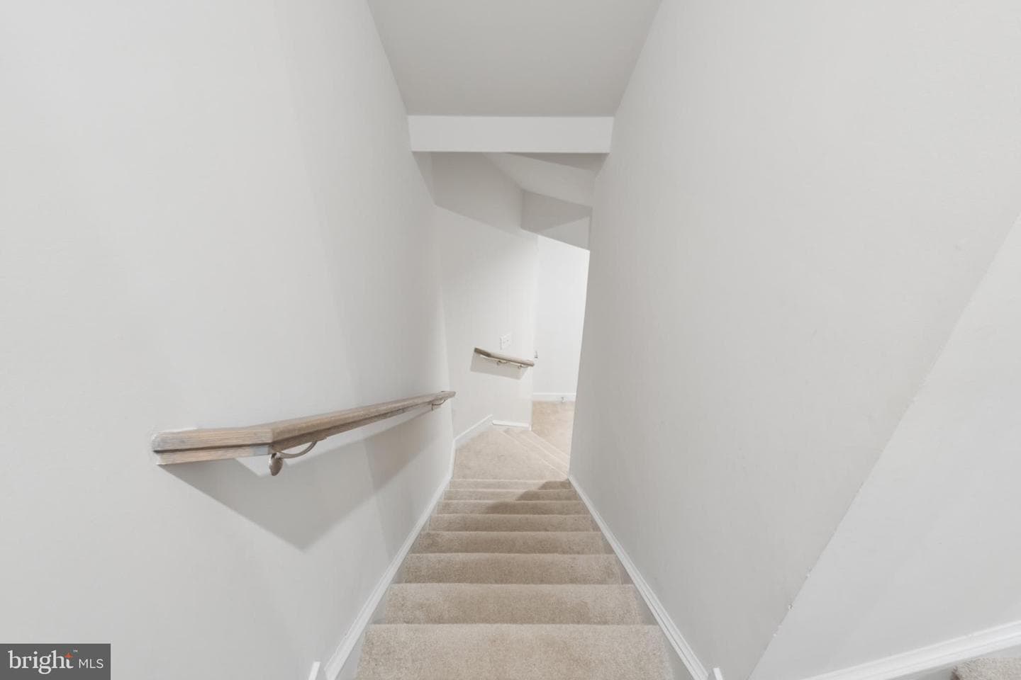 120 Arden Way photo 16