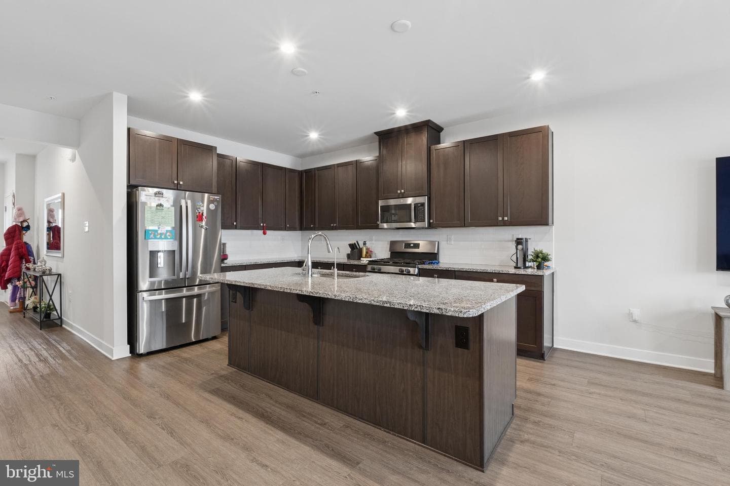 120 Arden Way photo 8