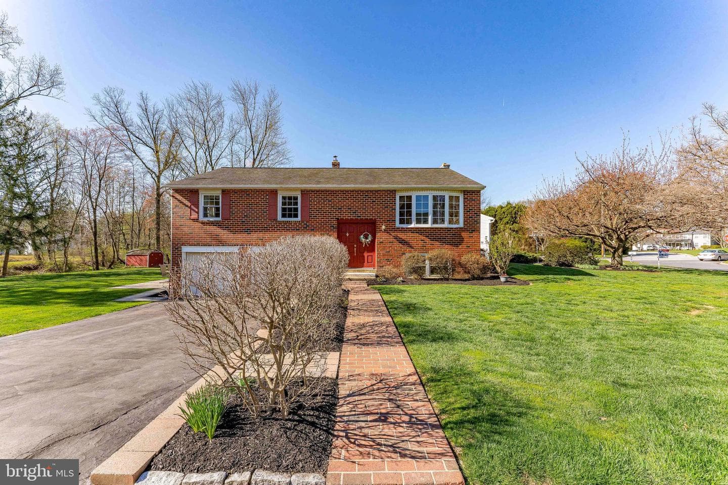 700 Bicking Drive photo 2