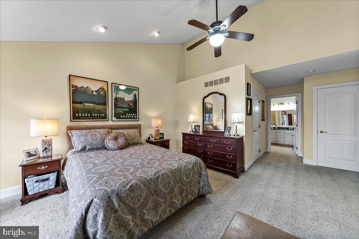 236 Greenbriar Drive photo 30