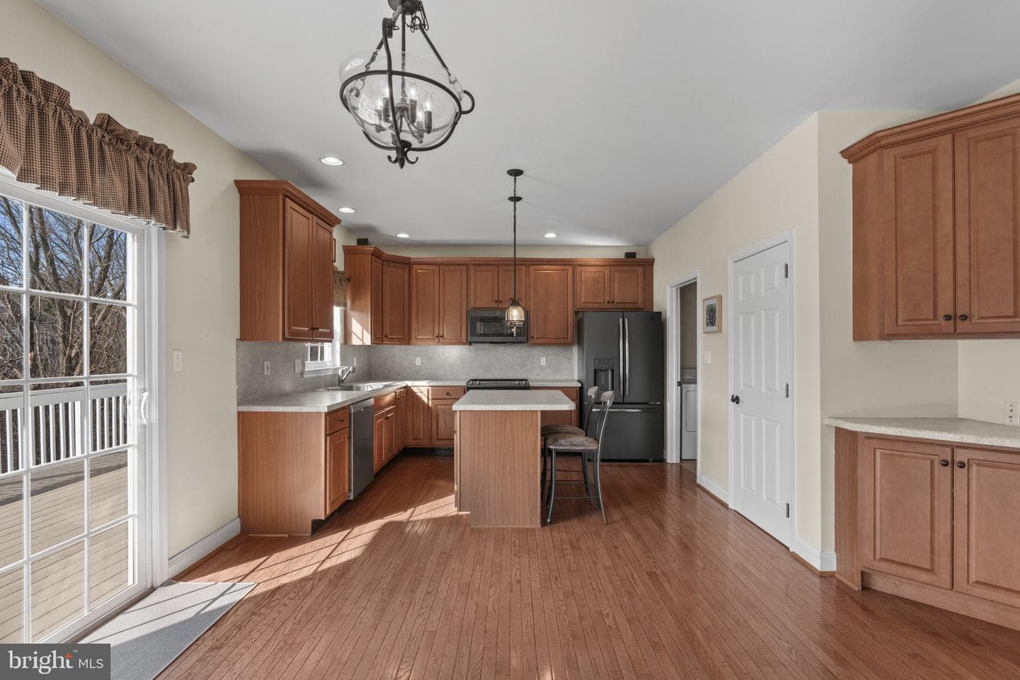 311 Cornerstone Court photo 17
