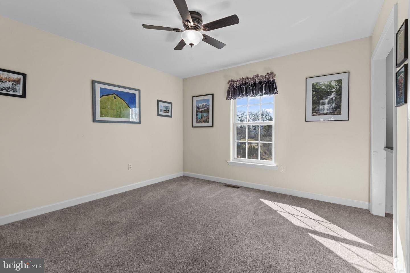 311 Cornerstone Court photo 25