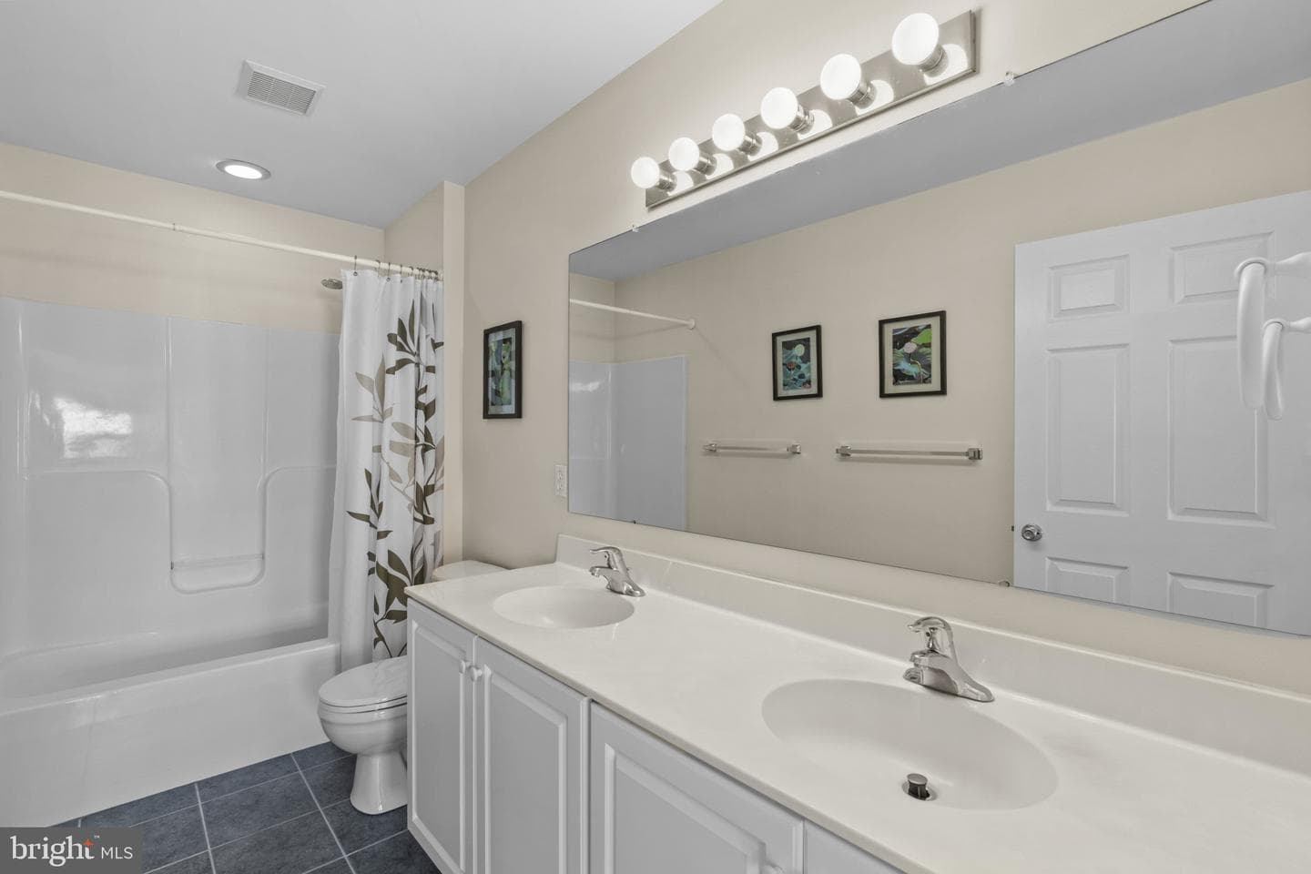 311 Cornerstone Court photo 27