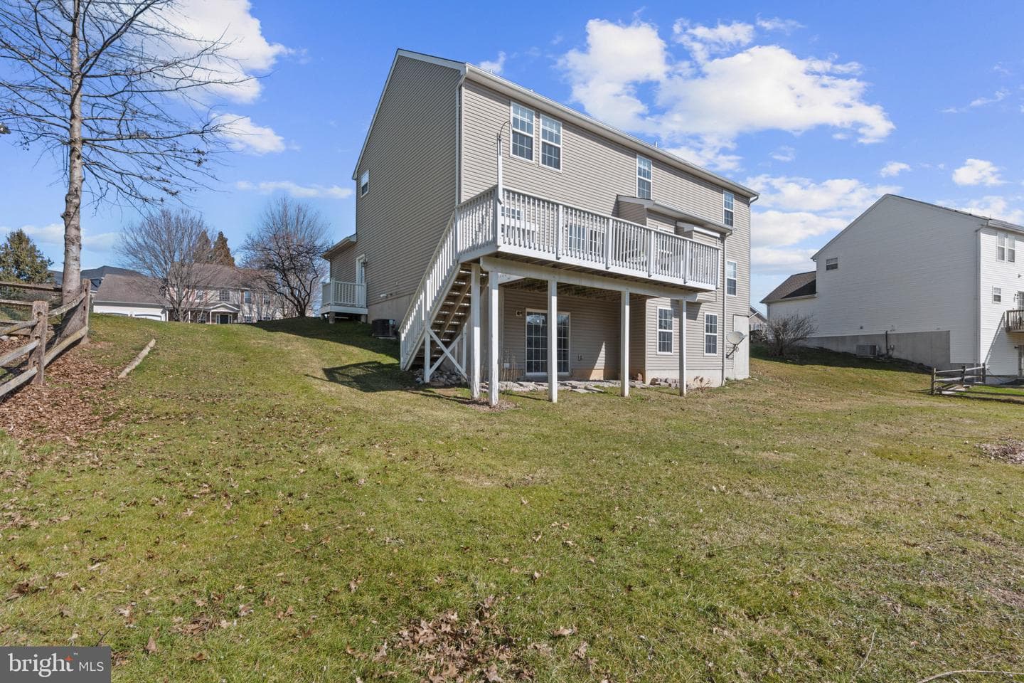 311 Cornerstone Court photo 44
