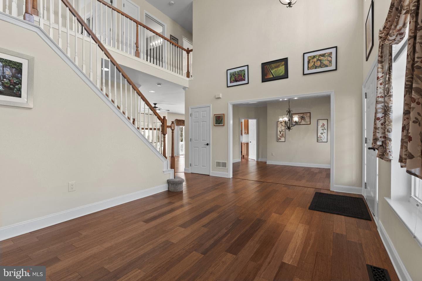 311 Cornerstone Court photo 8
