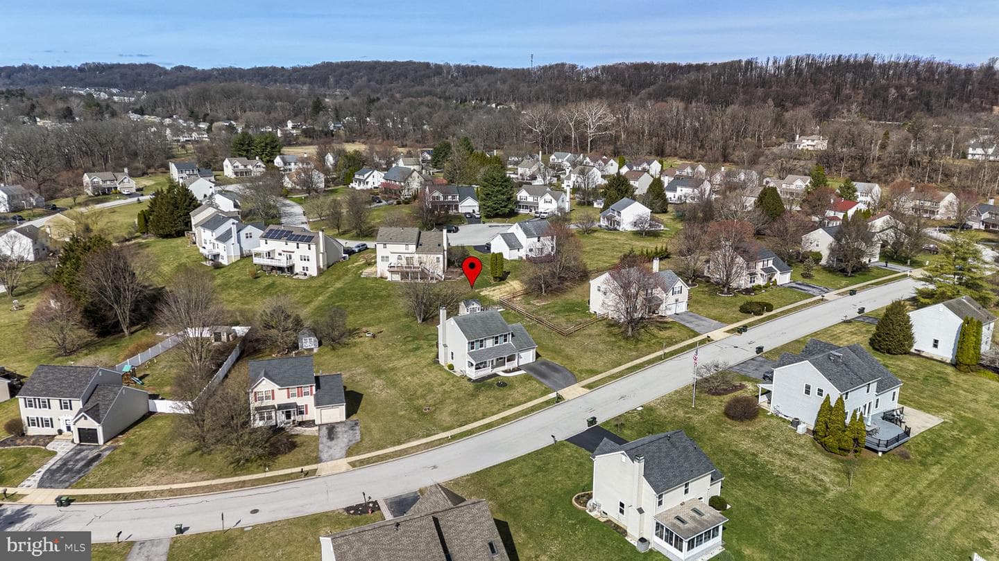 213 Thornridge Drive photo 31