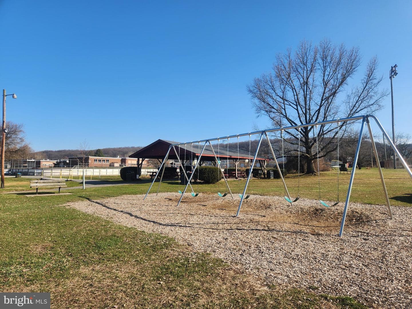 213 Thornridge Drive photo 36
